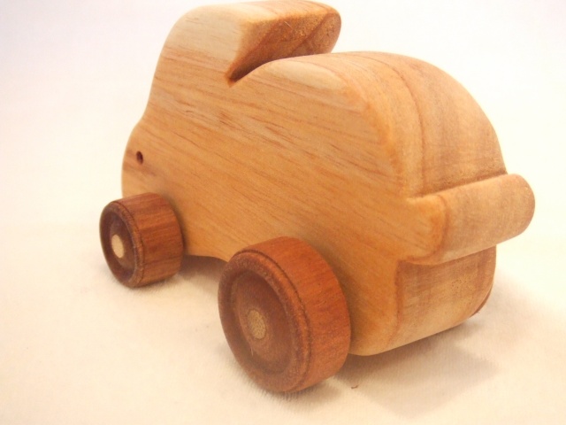 コロコロ♪という木の優しい音に大人も癒されます